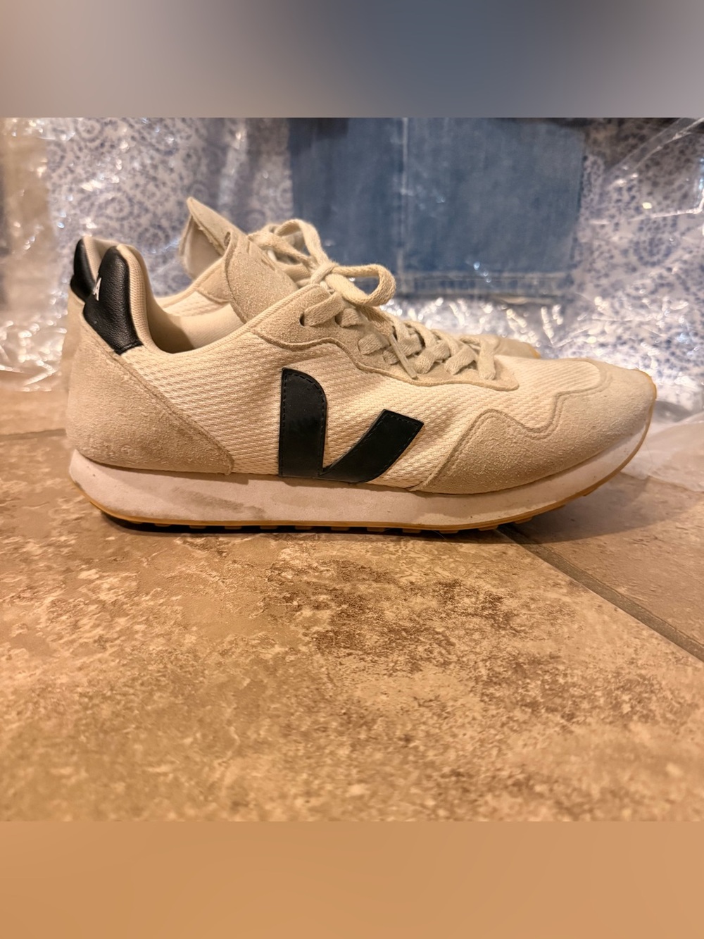 Veja mens SDU Rec Alveomesh sneakers size 10 black white